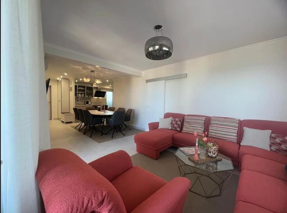 Cunit, Front Line With Sea View Apartment Exterior foto