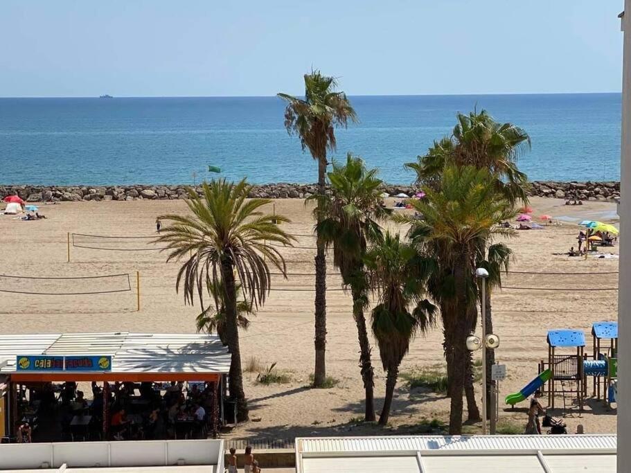 Cunit, Front Line With Sea View Apartment Exterior foto